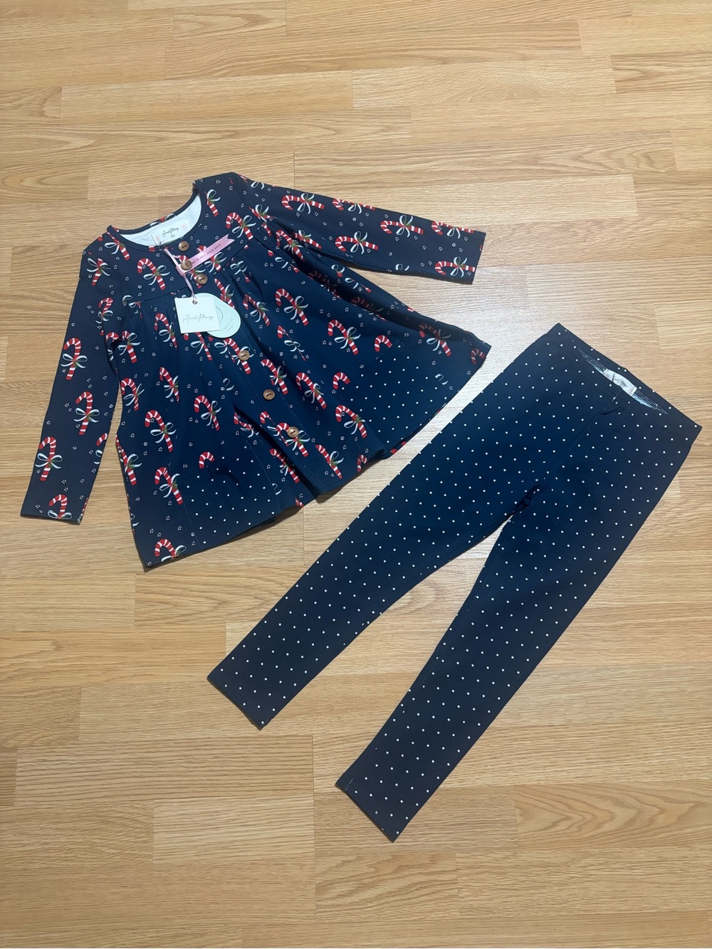 New “Sweet Honey” 2pc set size 5 with tag and extra button